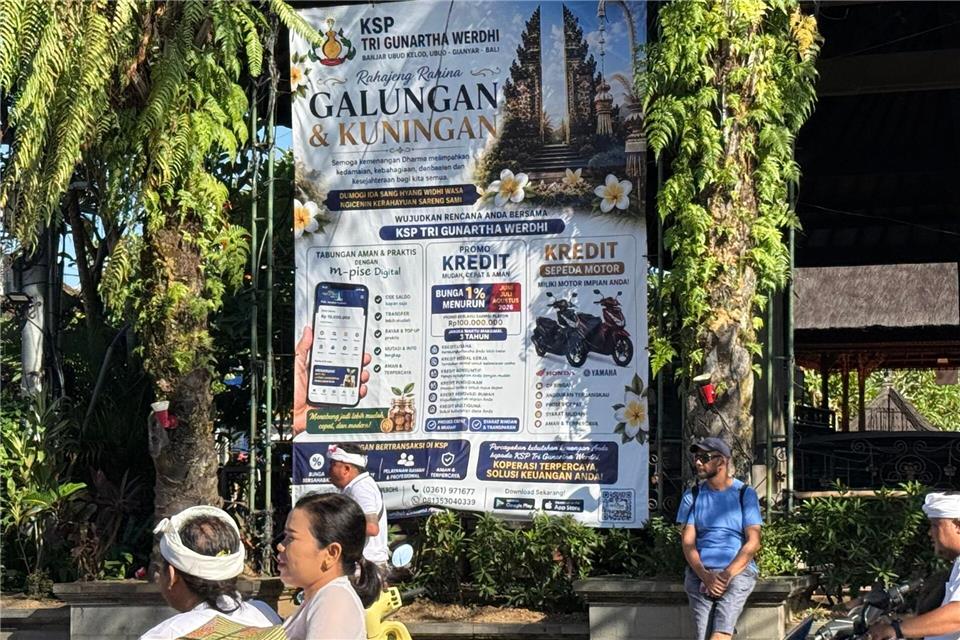 „Galungan“ endet nach zehn Tagen mit dem Fest „Kuningan“.Carola Frentzen/dpa