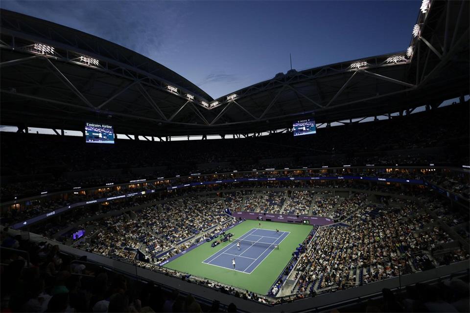 Ganz besondere Atmosphäre im Arthur Ashe Stadium.Adam Hunger/AP/dpa