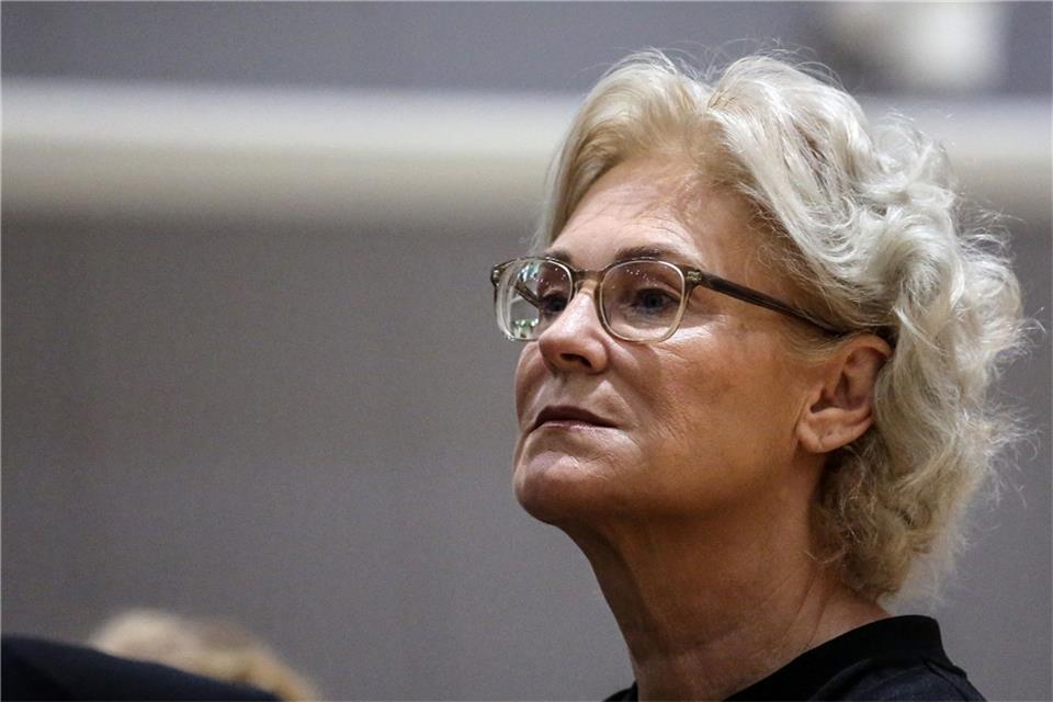 „Kaum etwas bestellt“: Munitionskrise bei der Bundeswehr „Ganz dickes Brett zu bohren“: Christiane Lambrecht.