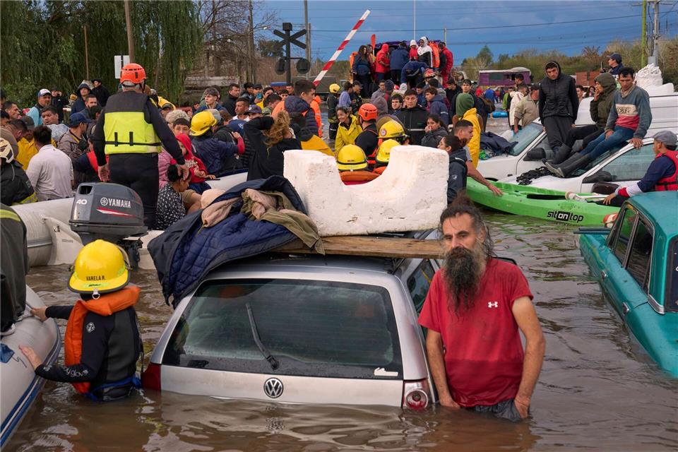 Ganze Landstriche sind überflutet.Rodrigo Abd/AP/dpa