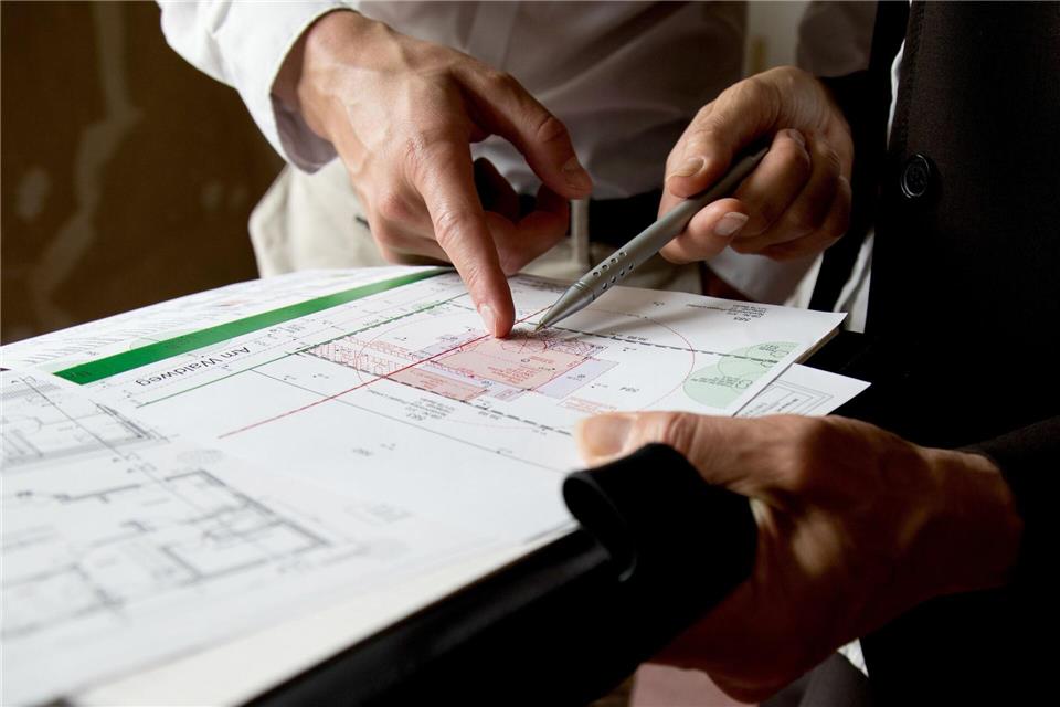 Ganzheitlich denken: Sachverständige und Architekten können bei der Bauplanung unterstützen.picture alliance/dpa/dpa-tmn