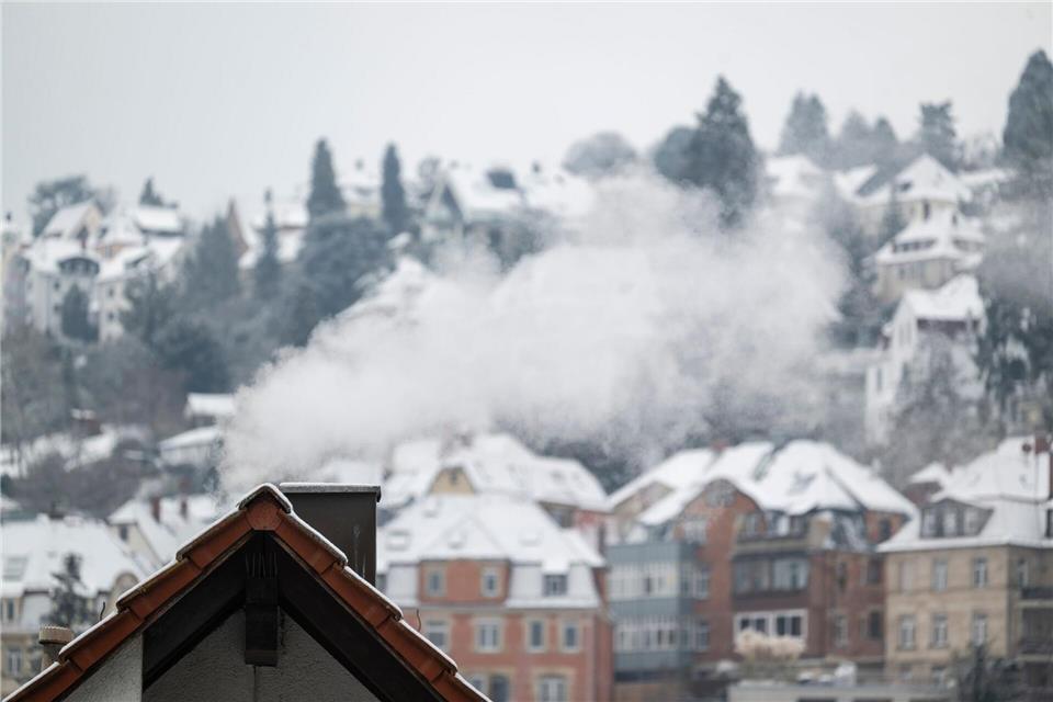 Gas, Öl oder Fernwärme – Heizen wird laut einer Prognose des Energiedienstleisters Techem teurer. Sachsen-Anhalt landet bei den Kostensteigerungen bundesweit auf Platz drei. (Symbolbild)Marijan Murat/dpa