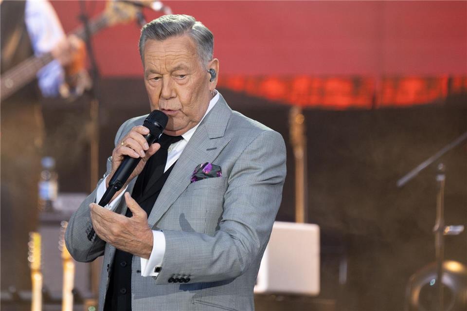 Gaststar beim Hessentag: Schlager-Legende Roland Kaiser. (Archivfoto)Sebastian Kahnert/dpa