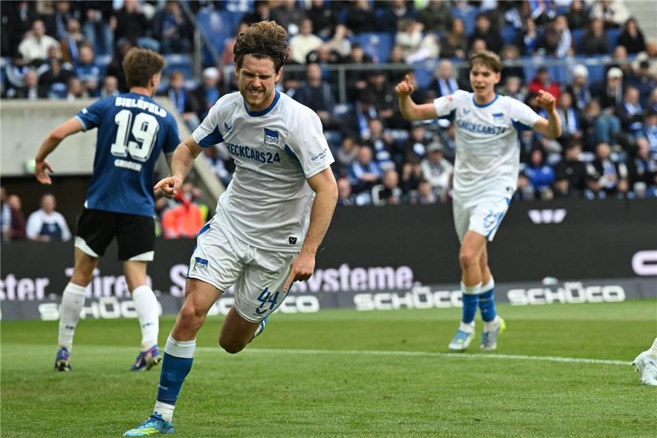 Gechter soll auch bei anderen Clubs begehrt sein. (Archivbild)Carmen Jaspersen/dpa