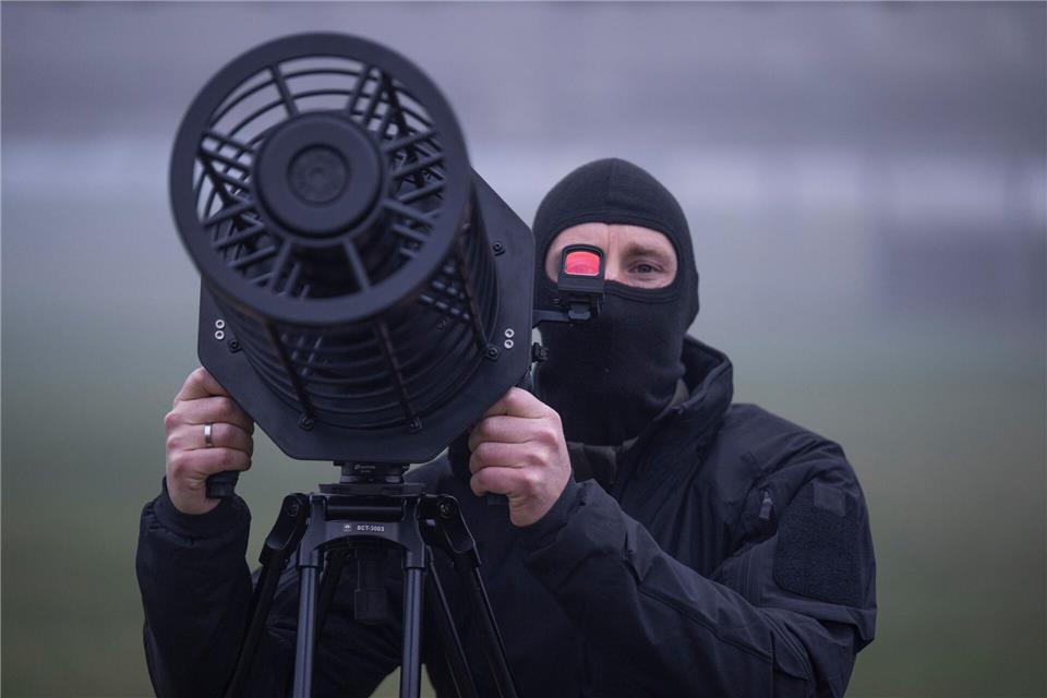 Gefahr von Drohnen? Rheinland-Pfalz will sich wappnen und investiert Millionen in neue Abwehrtechnik.  Boris Roessler/dpa