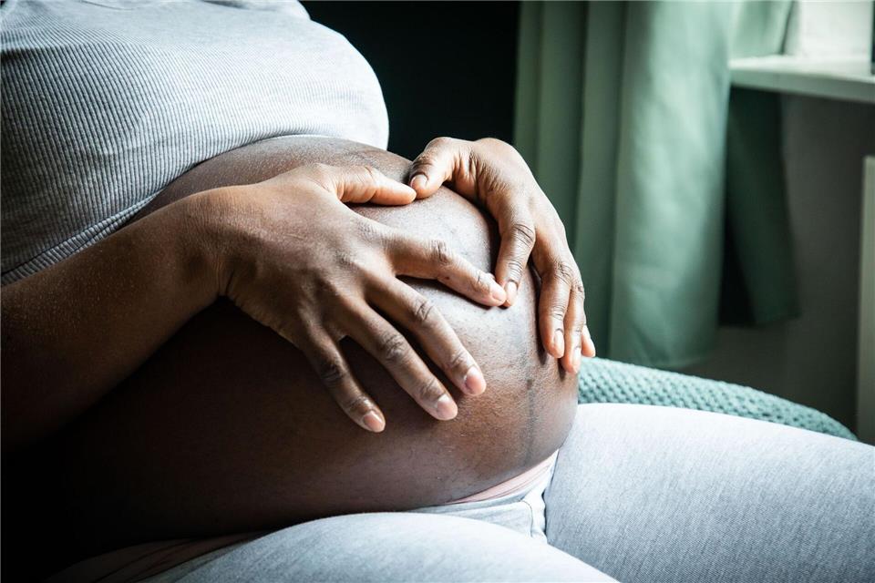 Gefühle zulassen: Werdende Eltern können Enttäuschung empfinden, wenn das Geschlecht des Babys nicht dem Wunsch entspricht und sollten diese Gefühle nicht verdrängen.picture alliance / dpa-tmn