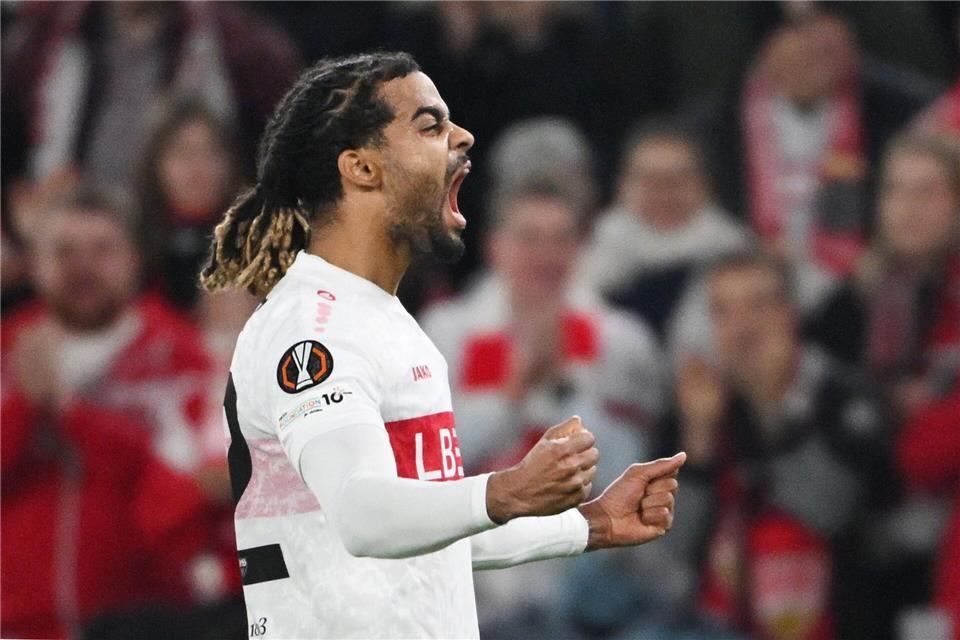 Gegen die Bayern kassierte er noch Rot, nun war er Torschütze: Lorenz Assignon.Marijan Murat/dpa