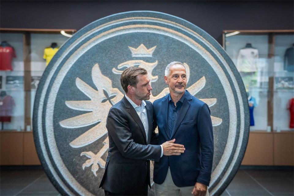 Gehen getrennte Wege: Markus Krösche (l.) und Adi Hütter. Andreas Arnold/dpa