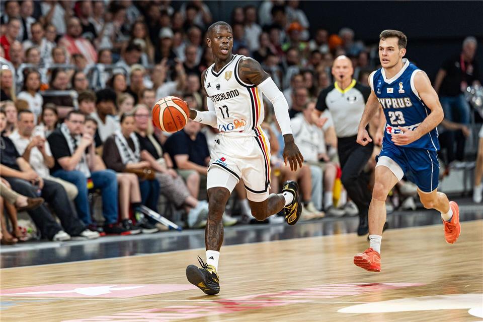 Gehört zum DBB-Kader für die kommenden Aufgaben: Dennis Schröder. (Archivbild)Daniel Löb/dpa