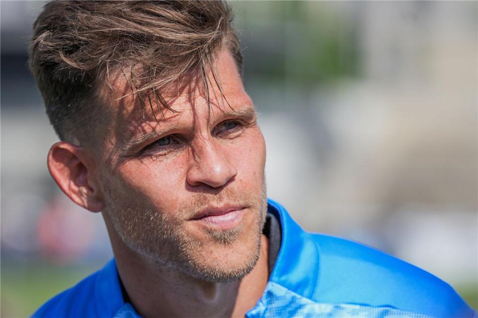 Geht mit den Sechzigern - aber ohne Löwen auf der Brust - in die Regionalliga: Stürmer Florian Niederlechner (Archivbild).Helen Fiona/dpa