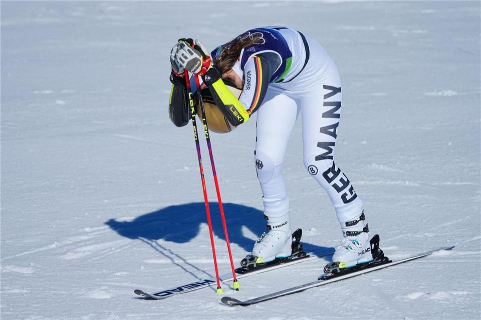Geknickt nach dem fehlerhaften Finale: Lena Dürr.Michael Kappeler/dpa