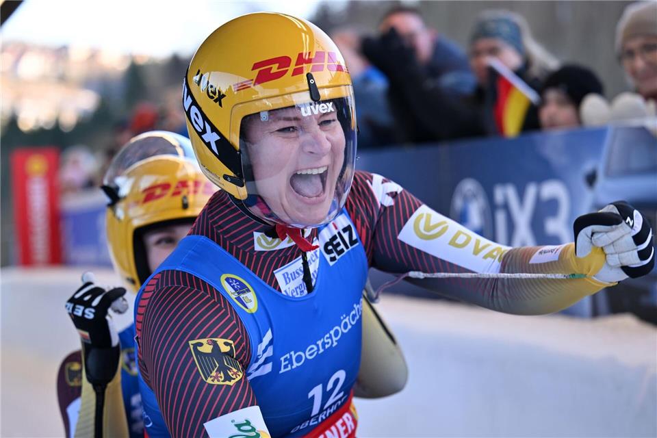 Gelungenen Generalprobe: Dajana Eitberger (vorn) und Magdalena Matschina.Martin Schutt/dpa