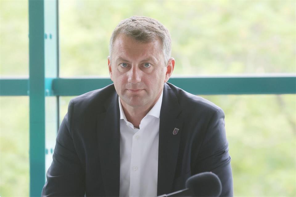 Gemeinde- und Städtebund will an Sondervermögen beteiligt werden (Archivbild).Bodo Schackow/dpa
