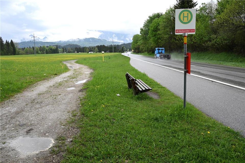 Gerade auf dem Land sind Busse eines der wichtigsten öffentlichen Verkehrsmittel. (Archivbild)Angelika Warmuth//dpa