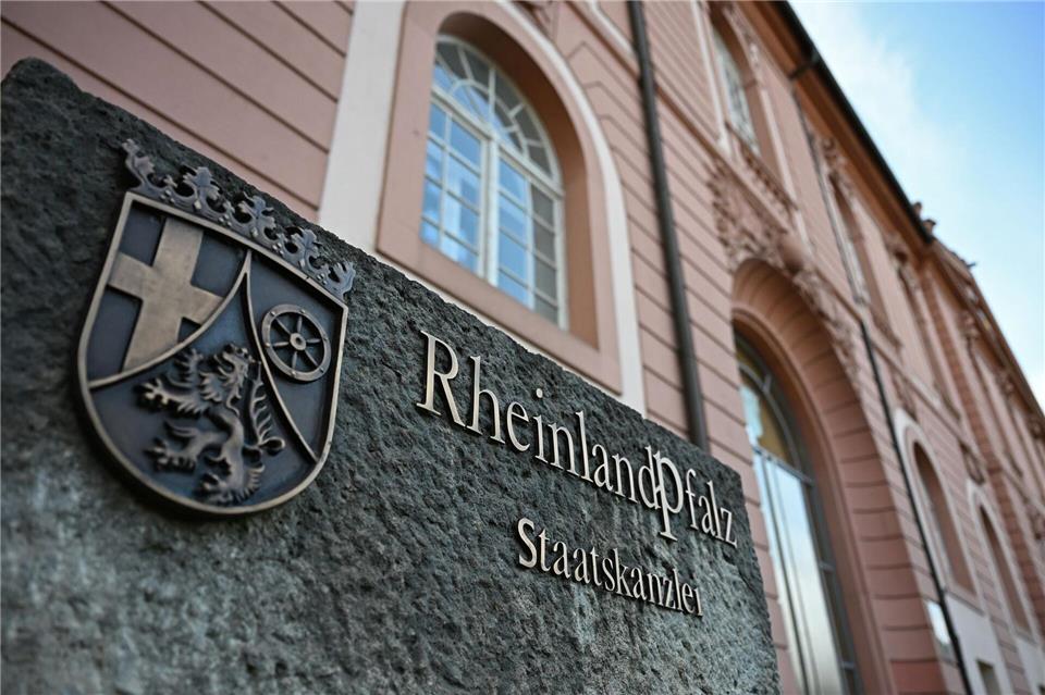Gerade nach einem Wechsel in einer Staatskanzlei wie nun in Rheinland-Pfalz ändert sich vieles. (Archivfoto)Michael Brandt/dpa