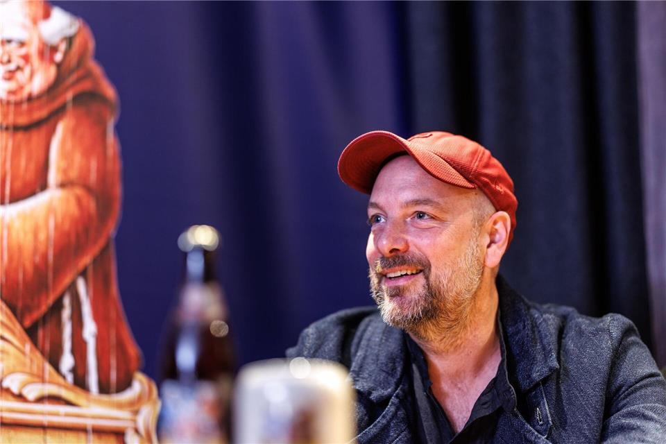 Gerade war Stephan Zinner noch Fastenprediger bei der Salvator-Probe am Nockherberg, nun ist der aus den „Eberhofer“-Krimis bekannte Schauspieler wieder im „Polizeiruf 110“ aus München zu sehen. (Archivbild) Matthias Balk/dpa