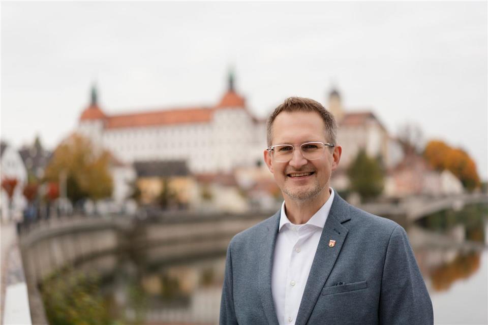 Gerhard Schoder von den Grünen ist neuer OB von Neuburg an der Donau. (Handout)Chris Eschner/dpa