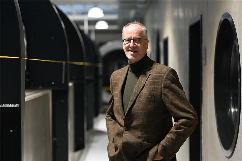 Gerold Conradi vom Landesfischereiverband Weser-Ems sieht in dem Zukunftskutter eine Perspektive für junge Fischer. Lars Penning/dpa