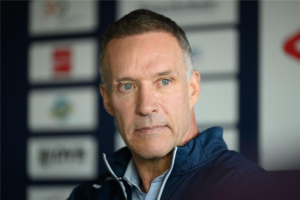 Gerry Fleming ist nicht mehr Trainer der Dresdner Eislöwen. (Archivbild)Robert Michael/dpa