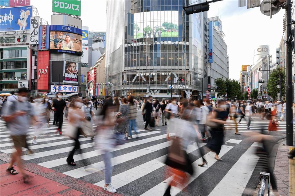 Geschäftiges Treiben? Das beschreibt den Trubel auf der weltberühmten Shibuya Crossing nur unzureichend.picture alliance/dpa/dpa-Zentralbild