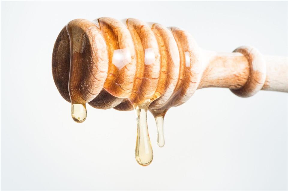 Geschmack, Qualität, Preis: 24 Blütenhonige hat die „Stiftung Warentest“ geprüft, 14 davon sind „gut“.Franziska Gabbert/dpa-tmn