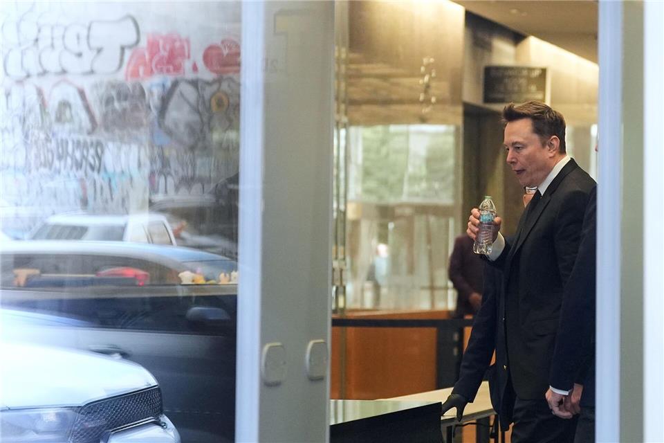 Geschworene bewerteten Musks damalige Äußerungen als gezielte Manipulation des Twitter-Aktienkurses. (Archivbild)Godofredo A. Vásquez/AP/dpa