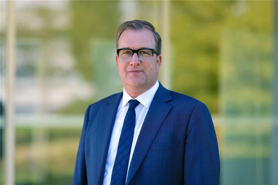 Gesundheitsdezernent Alexander Erbert tritt bei der Landratswahl in Oberspreewald-Lausitz für die CDU an.---/Alexander Erbert/privat/dpa