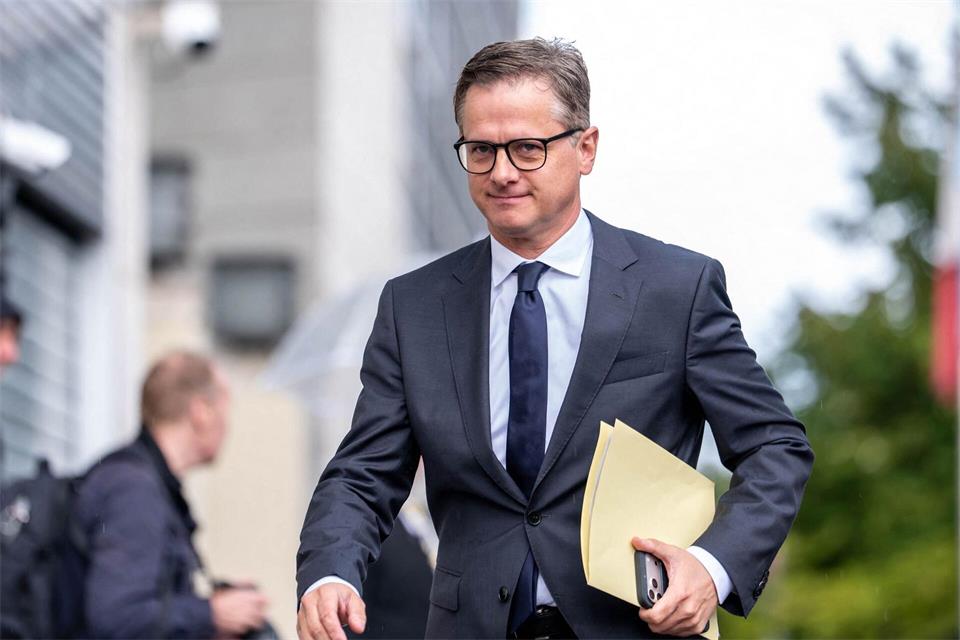 Gesundheitsminister Linnemann hat im Bundeskabinett grünes Licht für seine Pflegestrukturkommission erhalten. (Archivbild)Michael Kappeler/dpa