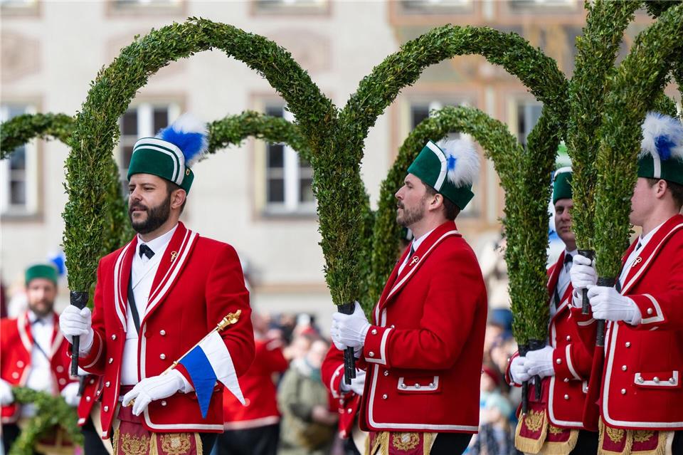 Getanzt wird nach historischen Vorgaben.Lennart Preiss/dpa