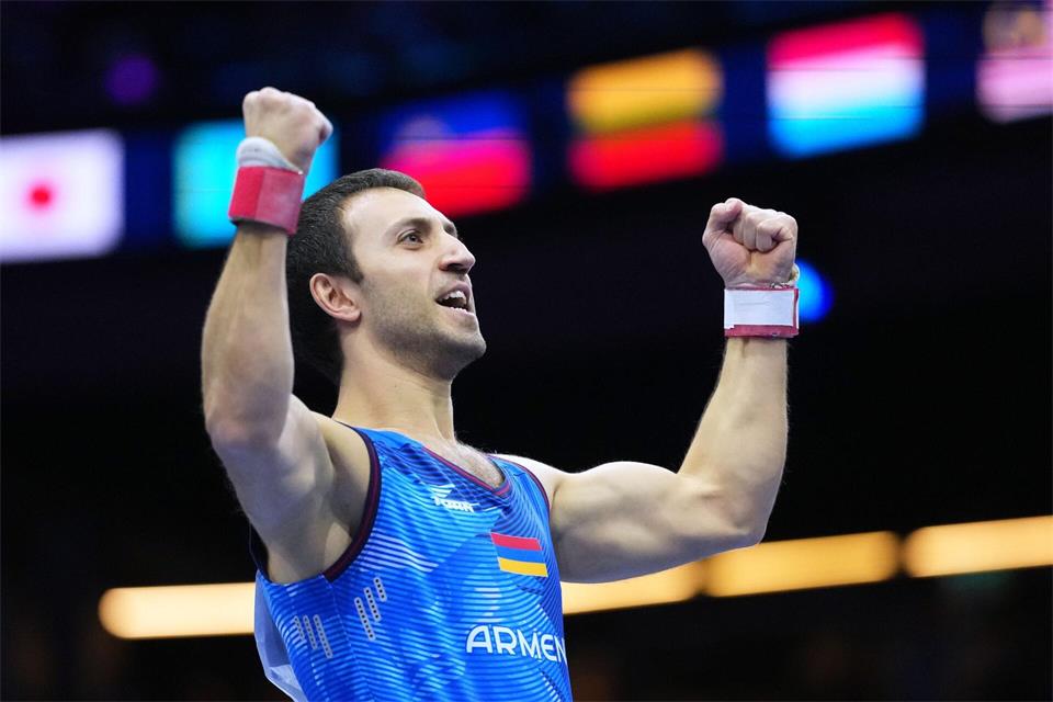 Gewann den zweiten WM-Titel für Armenien: Artur Dawtjan.Patrick Post/AP/dpa