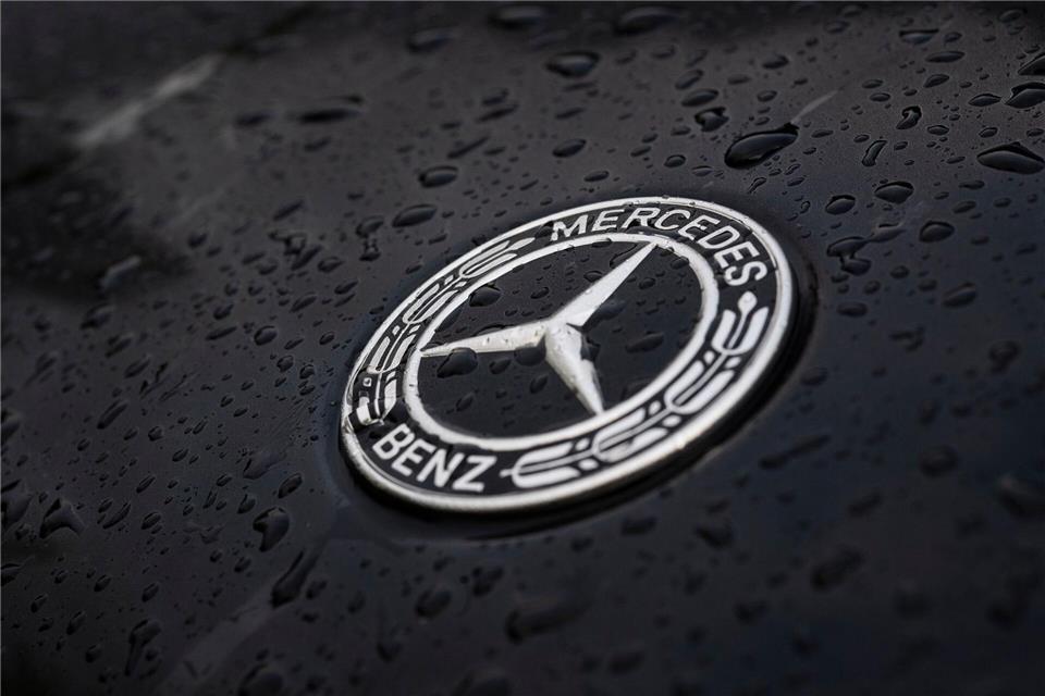 Gewinneinbruch bei Mercedes-Benz. (Archivbild)Marijan Murat/dpa