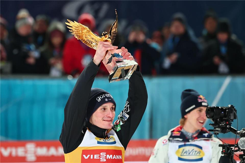 Gewinnt Domen Prevc nach der Tournee auch Olympia-Gold? (Archivbild)Daniel Karmann/dpa