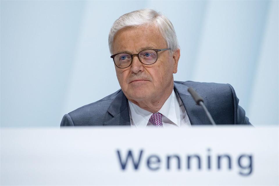 Gibt das Amt zum Jahresende ab: Werner Wenning. (Archivbild)Guido Kirchner/dpa