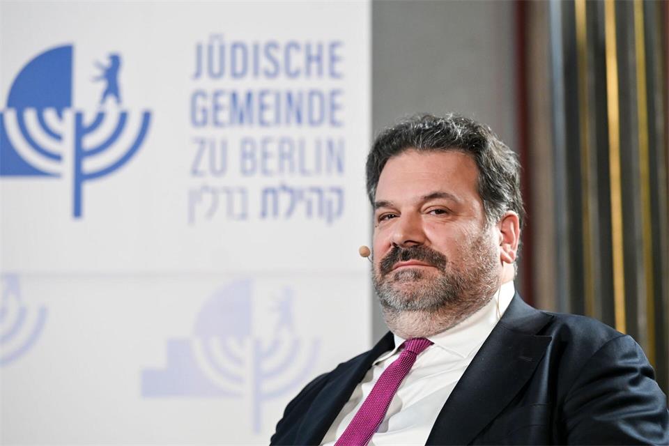 Gideon Joffe ist gegen einen möglichen Rauswurf der Linken-Politikerin Vanessa Emde aus der Fraktion. (Archivbild)Jens Kalaene/dpa