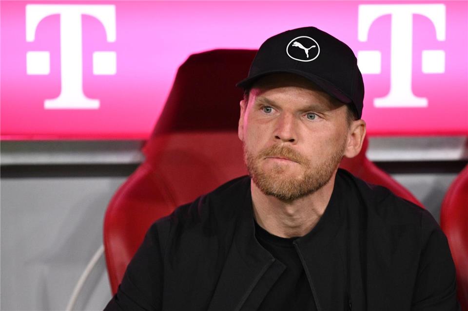 Gladbach-Coach Eugen Polanski steht in den nächsten beiden Spielen unter Druck Harry Langer/dpa