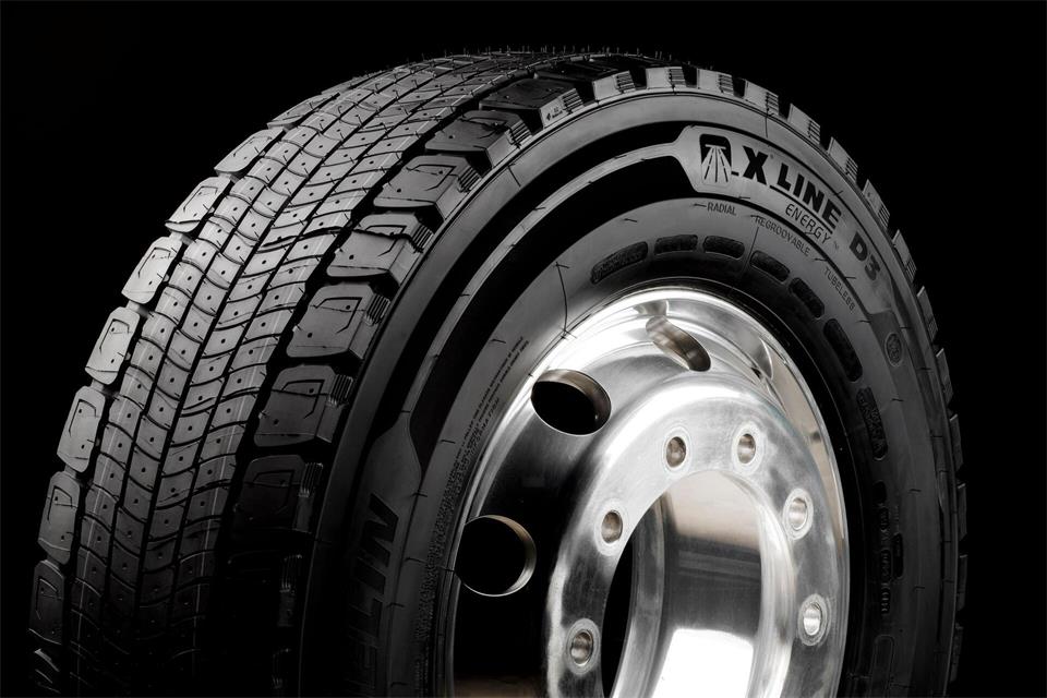 Glänzende Zukunft des schwarzen Goldes: Mehrere Hersteller arbeiten an intelligenten Reifen.Michelin/dpa-tmn
