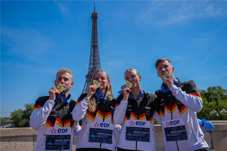 Glänzender EM-Abschluss für das Freiwasser-Team vor prächtiger Kulisse.Aurelien Morissard/AP/dpa