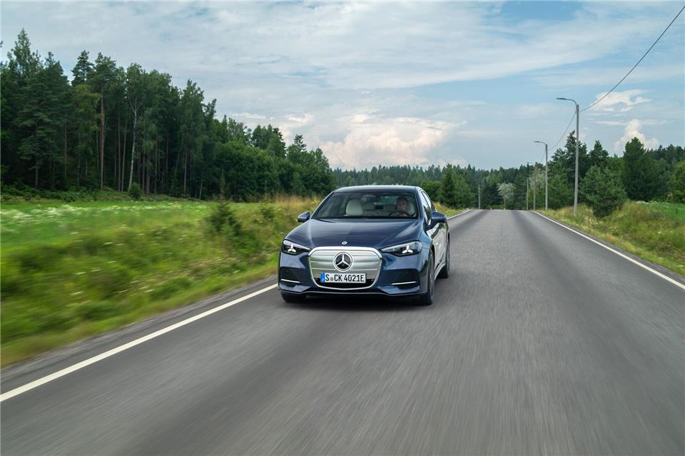 Glänzendes Gefährt: Die Front der neuen C-Klasse funkelt schon mal tüchtig - gibt’s sonst noch Gründe zum Strahlen?Mercedes-Benz AG/dpa-tmn