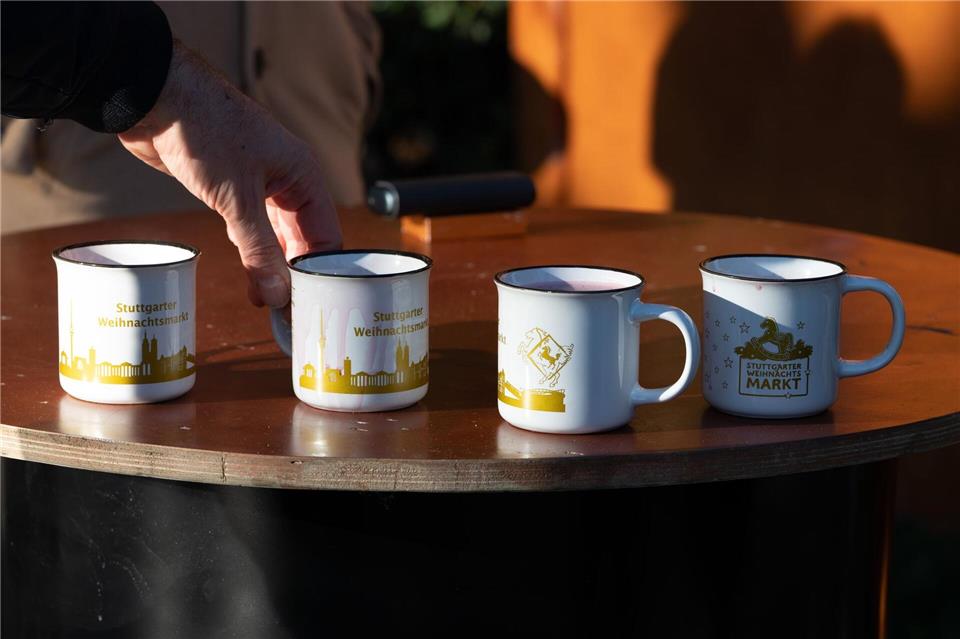 Glühwein wird im Südwesten in manchen Städten etwas teurer. (Foto Archiv)Helena Dolderer/dpa