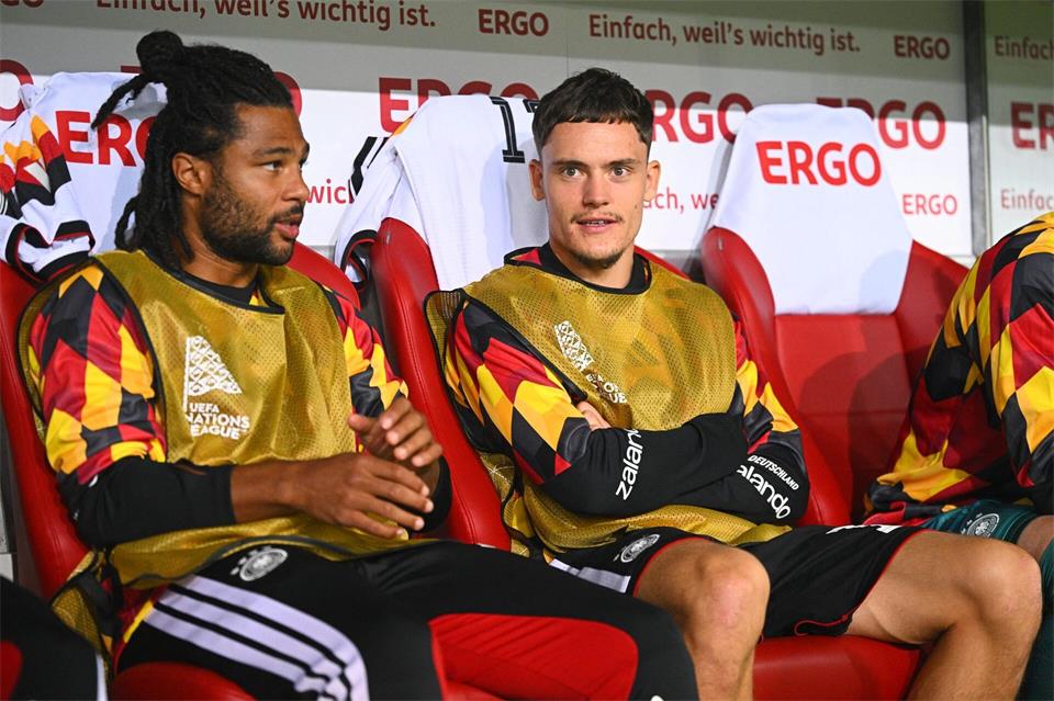 Gnabry und Wirtz kamen unter Klopp bislang nur als Joker zum Einsatz. Tom Weller/dpa