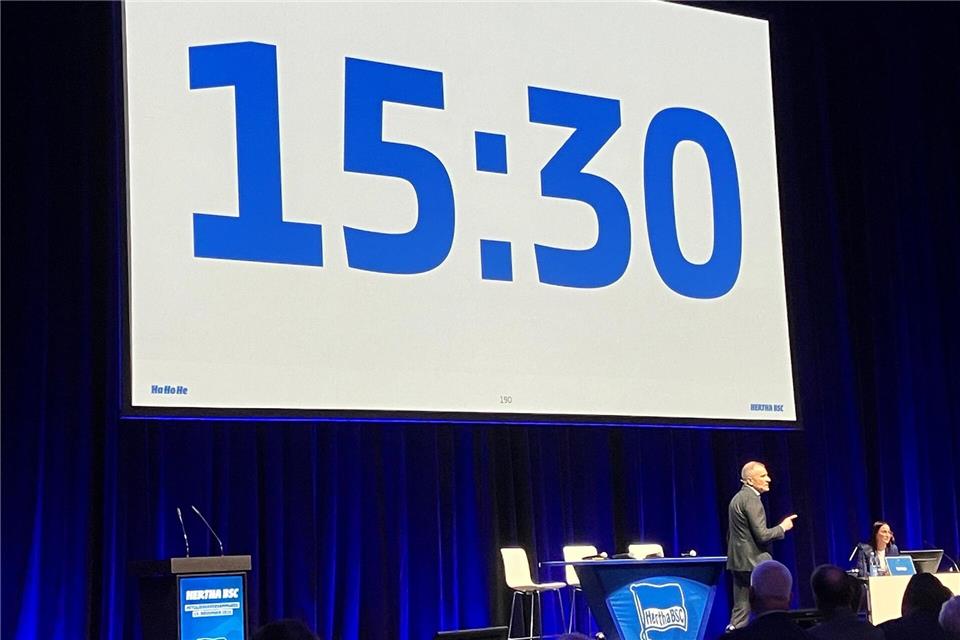 Görlich schwört die Berliner auf die Zukunft ein. David Langenbein/dpa