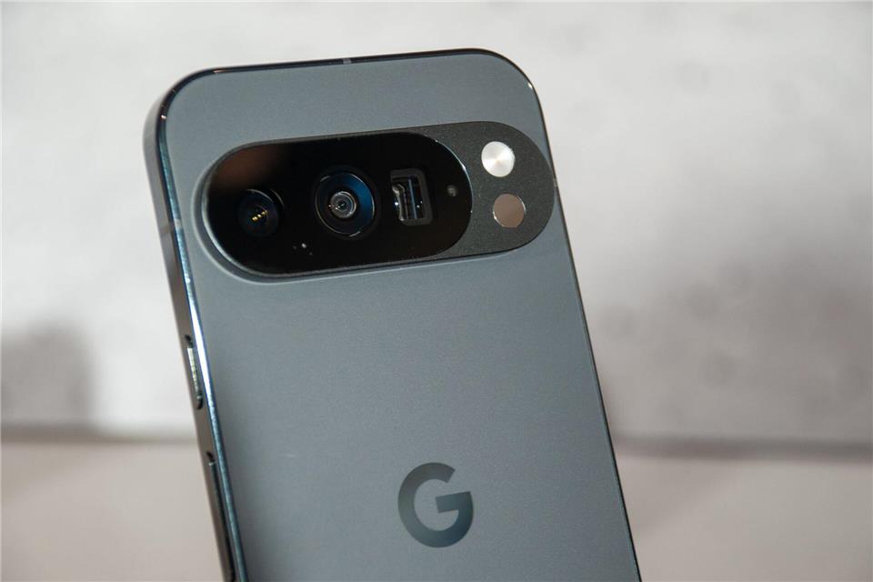Google gehört zu den sogenannten Gatekeepern („Torwächtern“), die wegen ihrer dominanten Stellung besonderen EU-Wettbewerbsregeln unterliegen. (Symbolbild)Andrej Sokolow/dpa