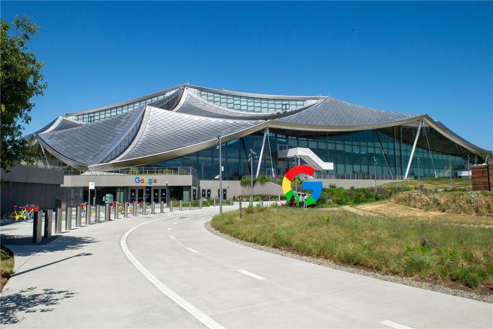 Google plant gewaltige Kapitalinvestitionen für den KI-Ausbau (Archivbild)Andrej Sokolow/dpa