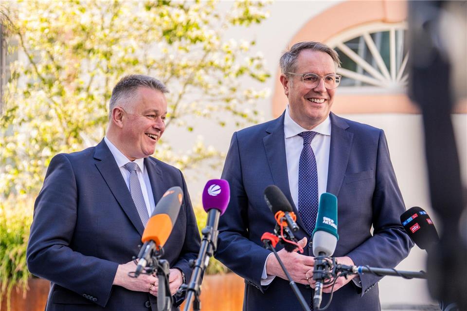 Gordon Schnieder (CDU) und Alexander Schweitzer (SPD) sind zuversichtlich. Andreas Arnold/dpa