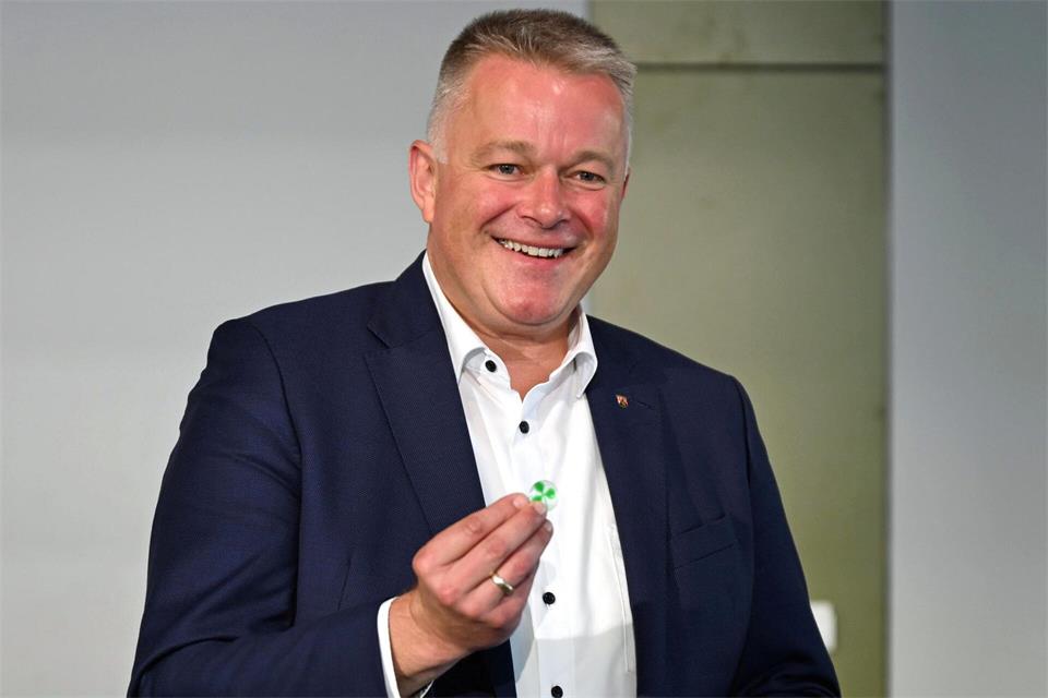 Gordon Schnieder sieht die Zeit für eine Bundespräsidentin gekommen. (Archivbild)Jennifer Brückner/dpa
