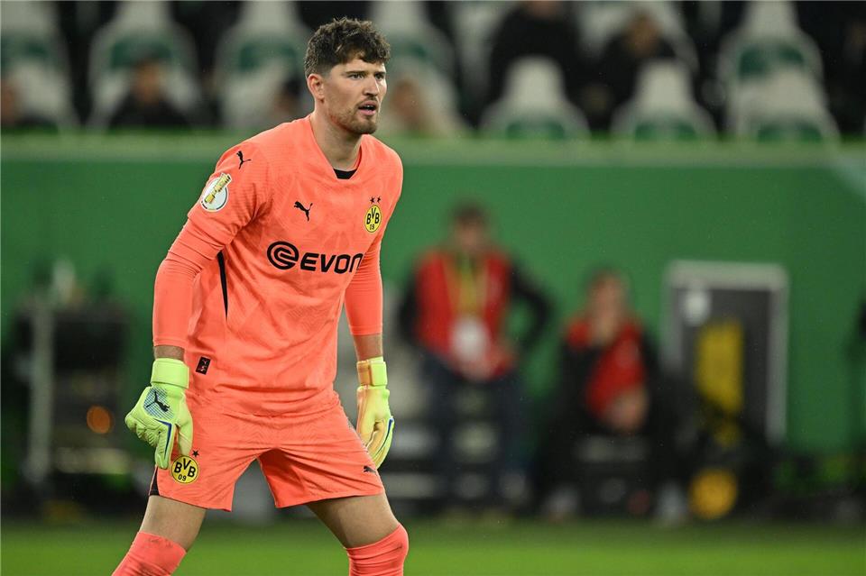 BVB wieder mit Kobel und Anton - Adeyemi fehlt weiter Gregor Kobel steht dem BVB wieder zur VerfügungSwen Pförtner/dpa