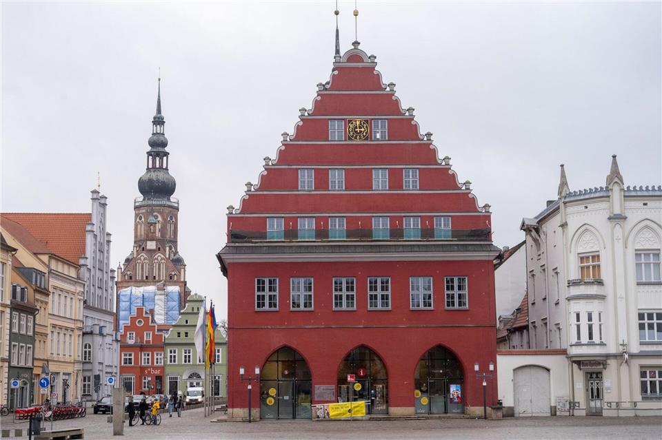 Greifswald erprobt einen neuen Weg der Bürgerbeteiligung. (Archivbild)Stefan Sauer/dpa