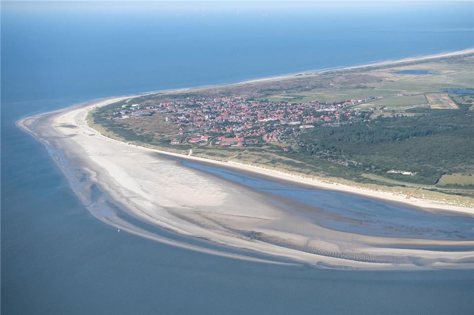 Große Bohrgeräte dürften künftig die Ruhe auf Langeoog stören. (Archivbild)Sina Schuldt/dpa