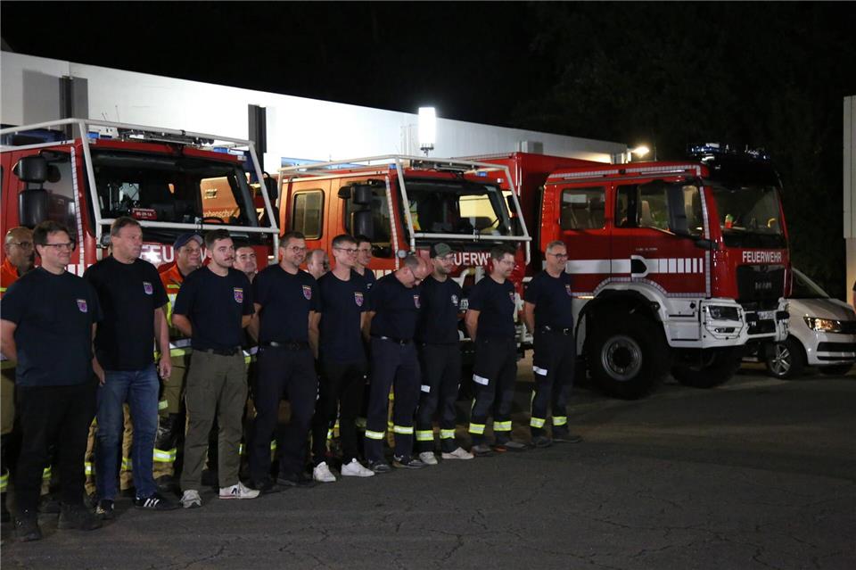 Große Freude in Celle über die aus Spanien zurückgekehrten Einsatzkräfte. Benjamin M�ller/TNN/dpa