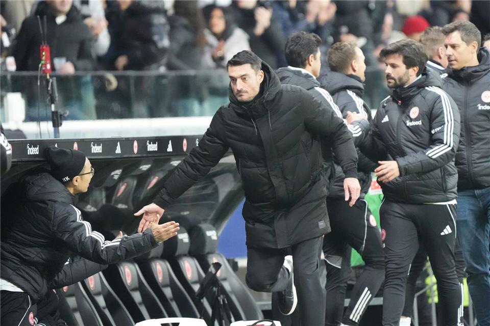 Große Herausforderung in München: Eintracht-Coach Albert Riera. (Archivbild)Marc Schüler/dpa